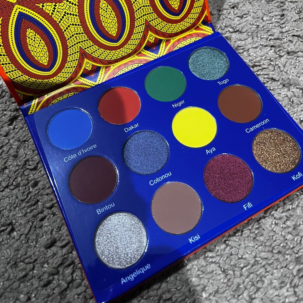 Juvia's Place The Magic eyeshadow palette